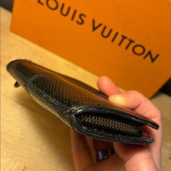 Louis Vuitton Black Epi Demi Lune Coin Pouch! - Picture 5 of 10